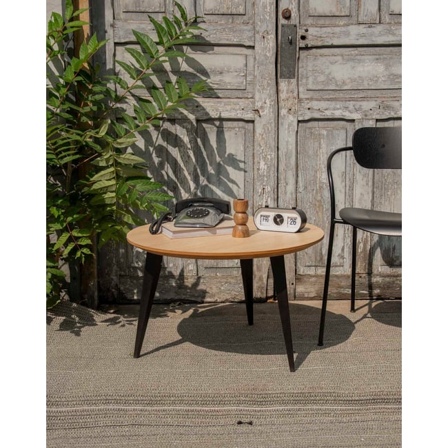 Table basse au style nordique Donna N°1099 - Bon état Couleur bois clair <span itemprop=