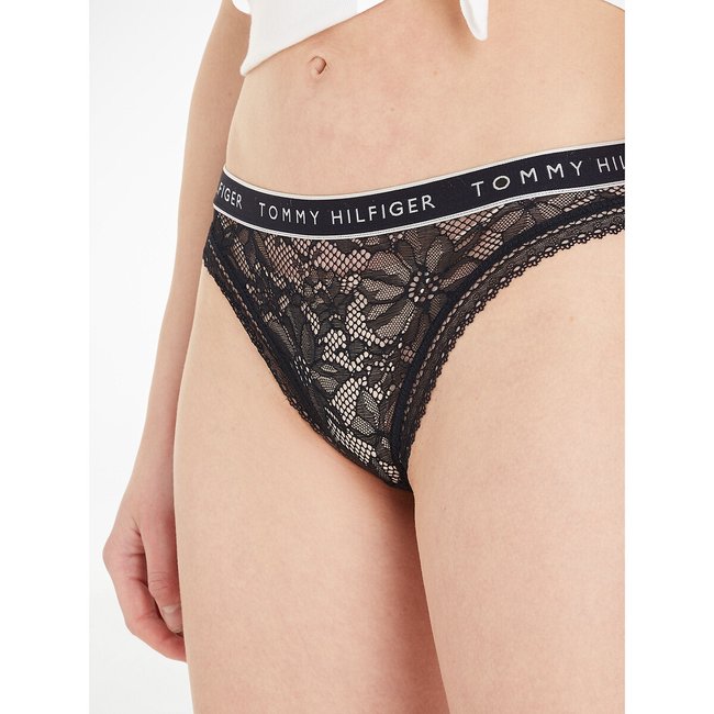 Braguita Lace negro <span itemprop=