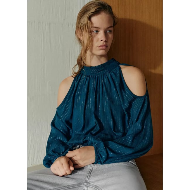 Blouse à col halter rayée en fil métallisé bleu pétrole <span itemprop=