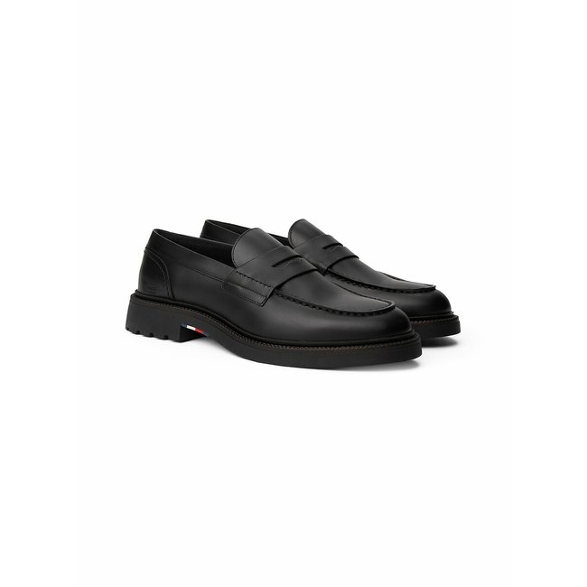 Mocassins en cuir noir <span itemprop=