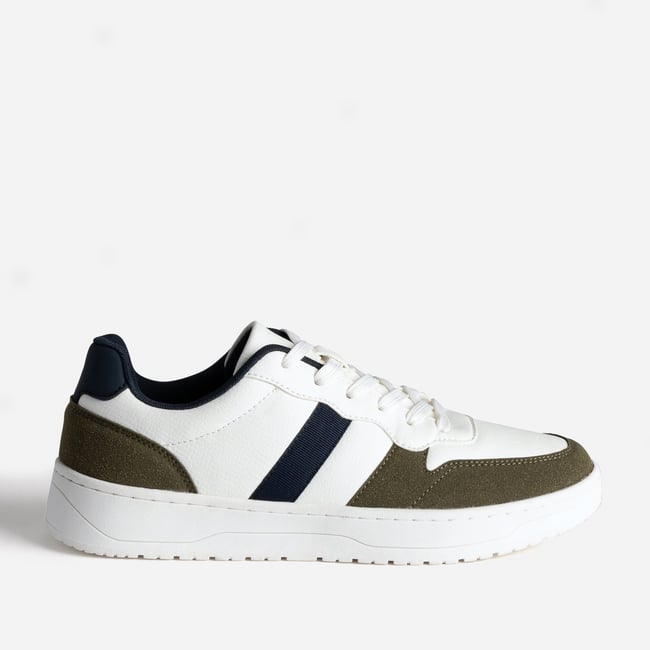 Basket DIEGO blanc/kaki <span itemprop=