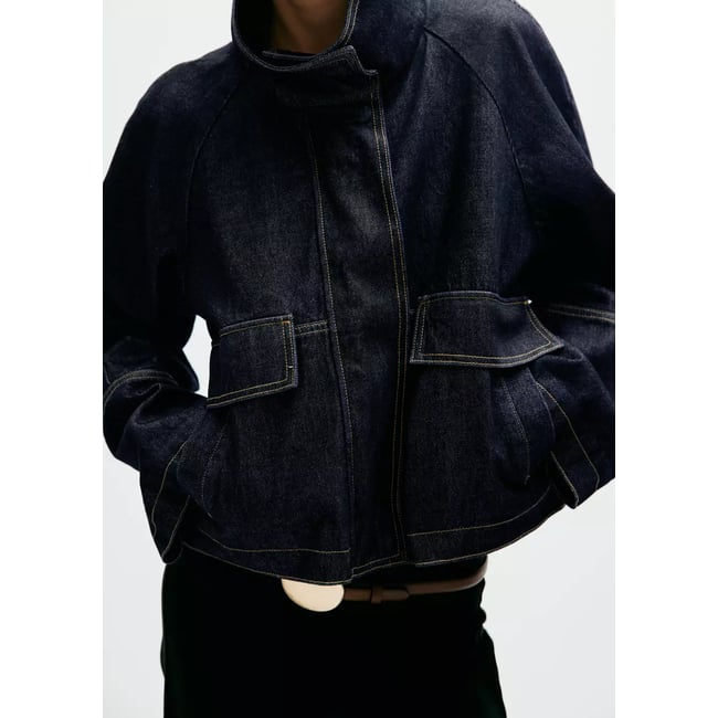 Veste en jean col cheminée bleu <span itemprop=