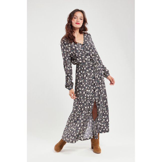 Robe longue fleurie en cupro imprimé champêtre noir <span itemprop=