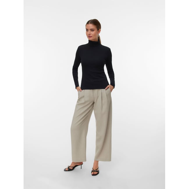 Top noire - black <span itemprop=