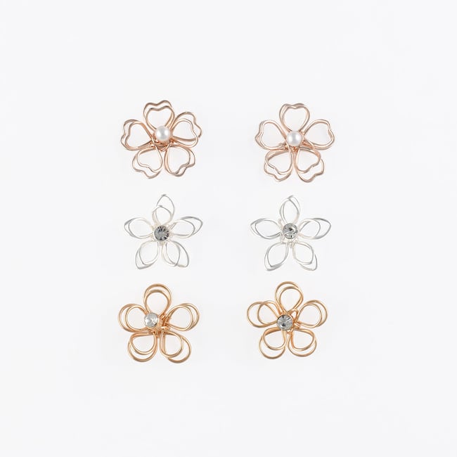 Set x3 petites boucles d'oreilles fleurs filaires doré <span itemprop=