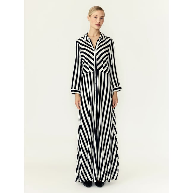 Robe - YAS