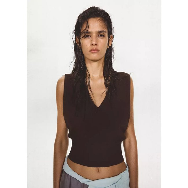 Gilet maille col V café <span itemprop=