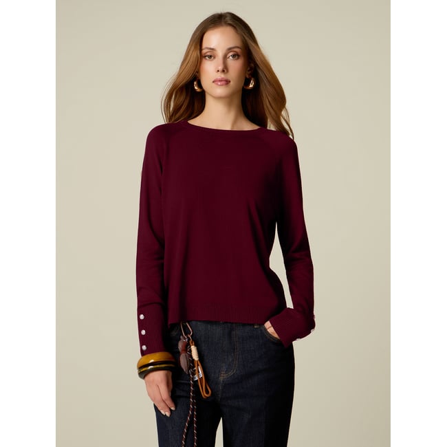 Pull avec détail boutons burgundy <span itemprop=