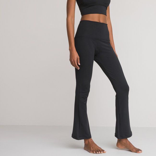 Pantalones acampanados de yoga negro <span itemprop=