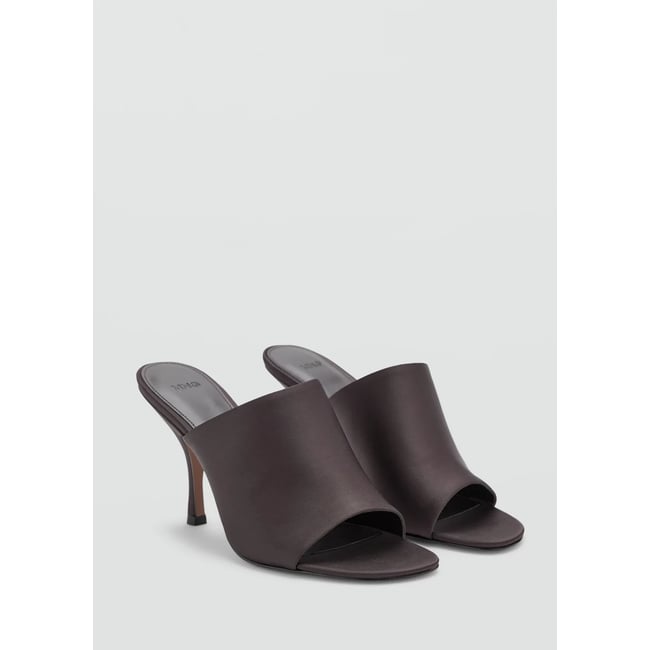 Sandales à talon avec large bride chocolat <span itemprop=