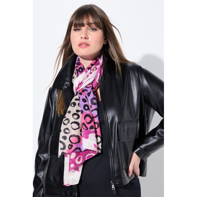 Foulard. Patchwork d'imprimés léopard colorés blanc cassé <span itemprop=