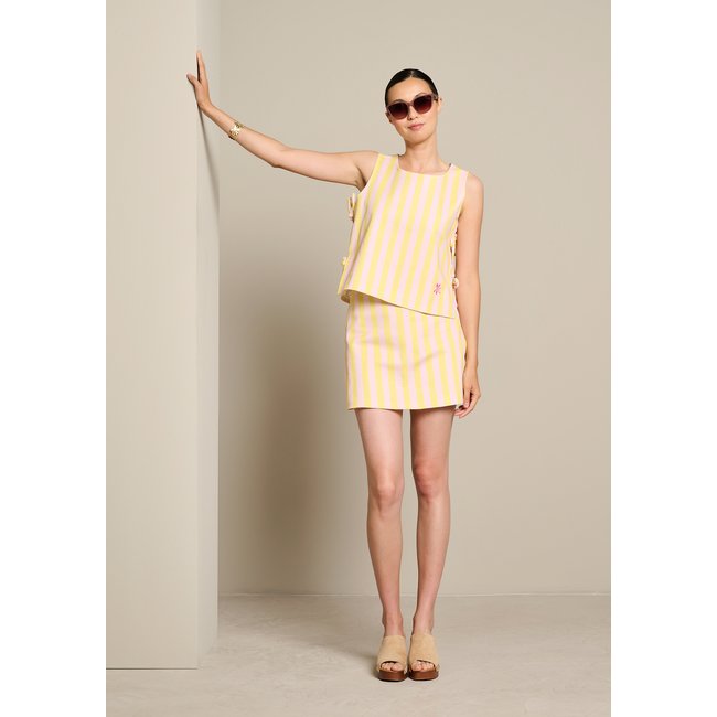 Blouse sans manches rayée rose clair <span itemprop=