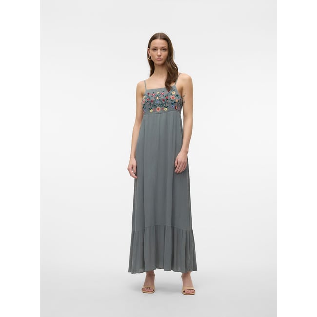 Robe laurel wreath <span itemprop=