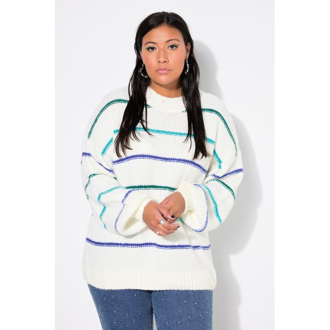 Pull oversize en maille épaisse à col rond classique blanc cassé <span itemprop=