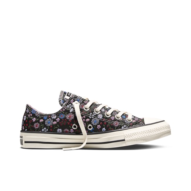 Baskets CHUCK TAYLOR ALL STAR FLORAL ACCENTS black/egret/cherry balm <span itemprop=