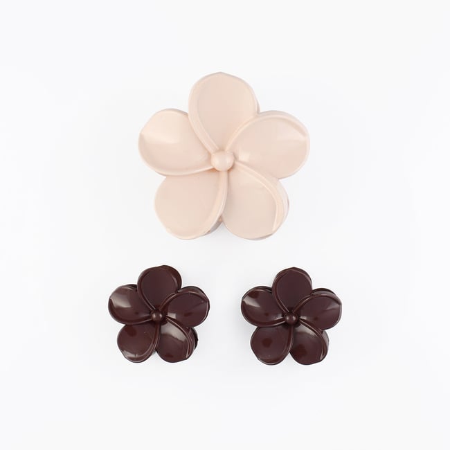 Set de 3 pinces cheveux fleurs beige <span itemprop=