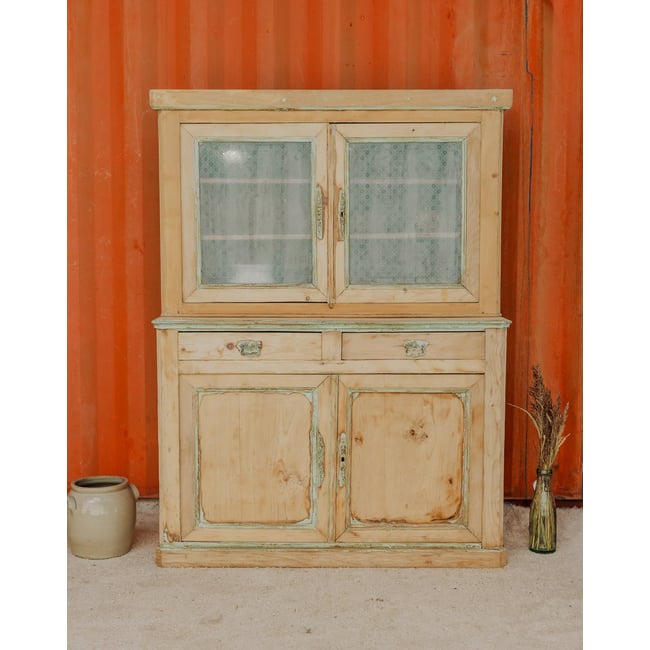 Buffet à deux corps en bois Gilbert N°1592 - Bon état Couleur bois clair <span itemprop=