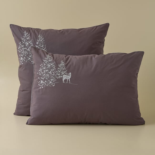 Taie d'oreiller brodée TRESOR DES FORETS gris écorce <span itemprop=