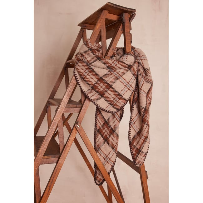 Écharpe THIBAULT à carreaux marron <span itemprop=