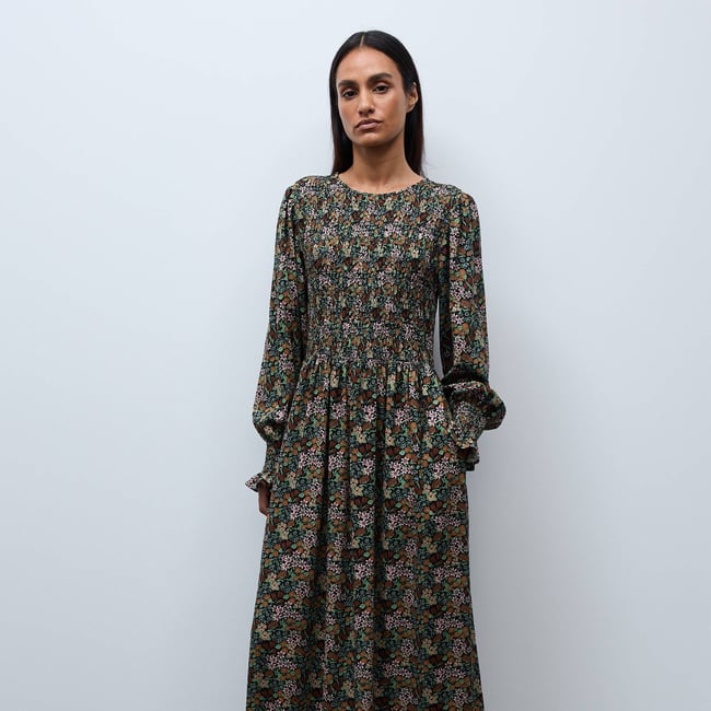 Robe midi smockée imprimée noir <span itemprop=