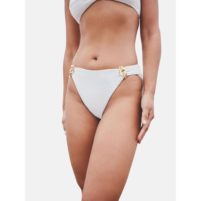 Bas de bikini taille haute à finition métal côtes blanches <span itemprop=