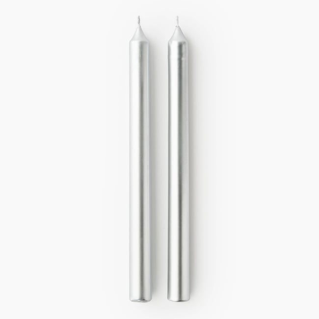 Lot de 2 bougies droites, h26cm, en paraffine Couleur argent <span itemprop=