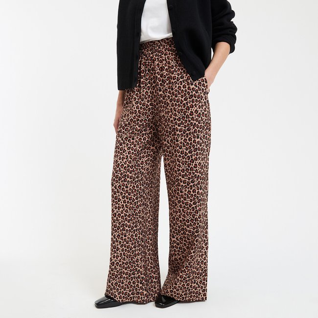 Pantalones de pernera ancha, talle alto y estampado de leopardo leopardo <span itemprop=