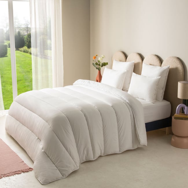 Couette Douce Nuit - Chaude Couleur blanc <span itemprop=