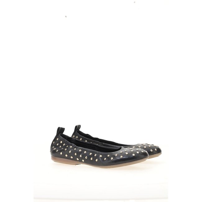 Sabrinas em pele, com tachas preto <span itemprop=