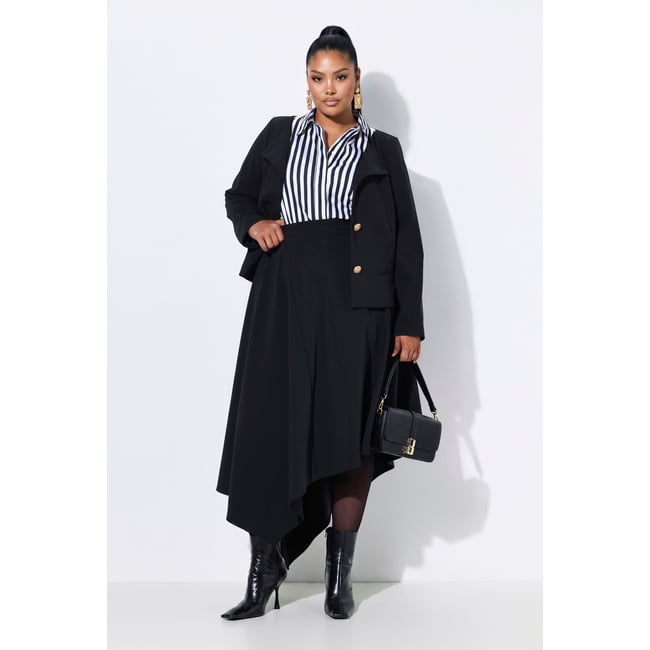 Jupe avec base asymétrique noir <span itemprop=