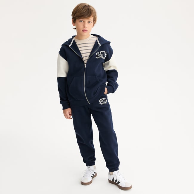 Ensemble sweat + pantalon de jogging en molleton bleu marine <span itemprop=