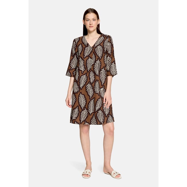 Robe d'été à motifs blanc/marron <span itemprop=