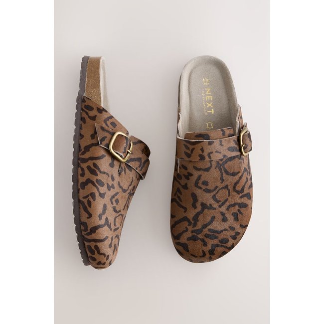 Sabots en cuir avec assise moulée léopard <span itemprop=