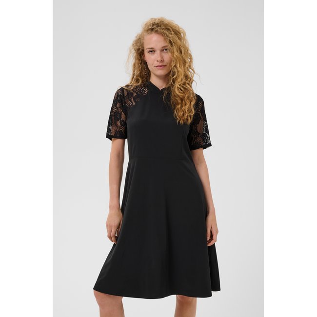 Robe noir <span itemprop=