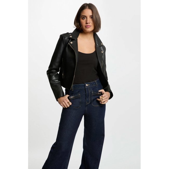 Blouson court simili  noir <span itemprop=