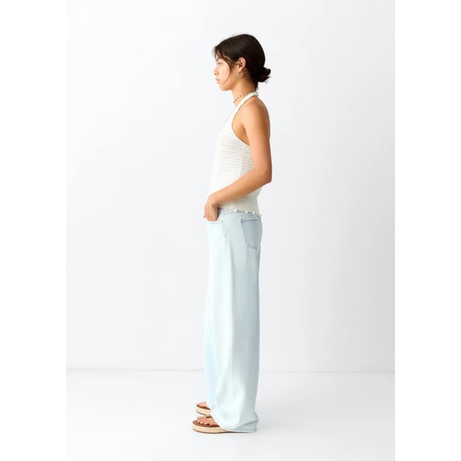 Jean droit croisé bleu délavé <span itemprop=