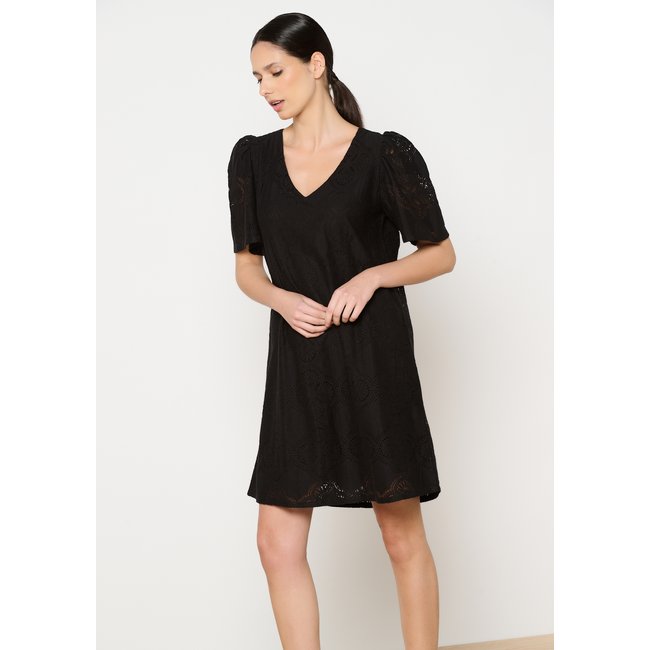Robe courte en broderie anglaise noir <span itemprop=