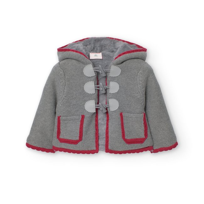 Veste tricotée avec capuche et fermeture crochet gris <span itemprop=