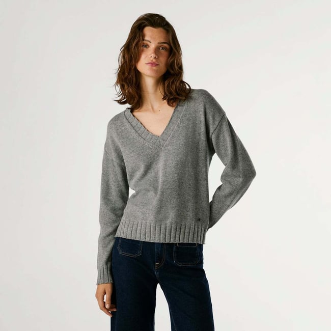 Pull Col V En Maille gris chine <span itemprop=