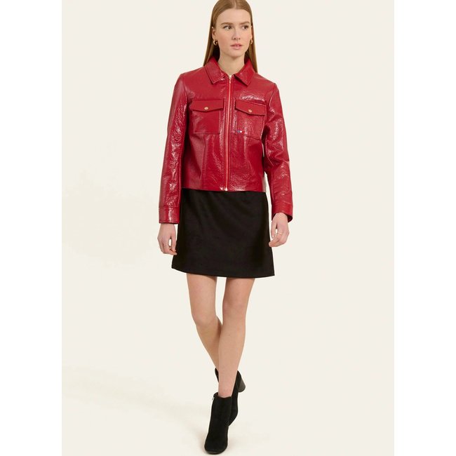 Veste courte en vinyle froissé MARVINA rouge <span itemprop=