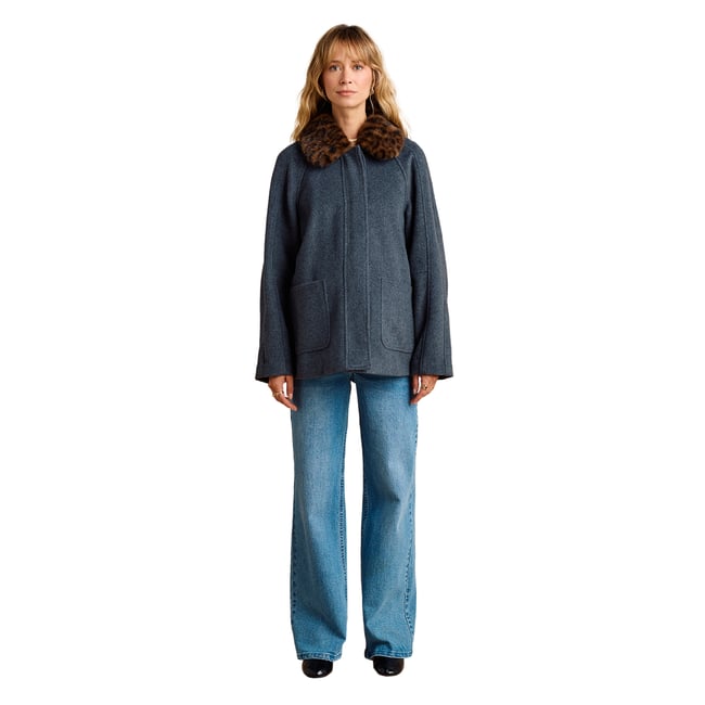 Manteau court de grossesse gris souris <span itemprop=