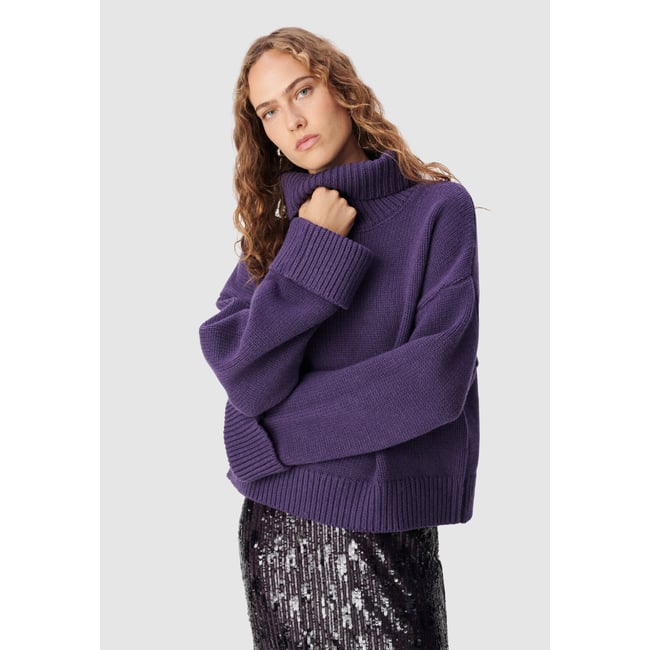 Pull tricot 100% laine maxi col roulé violet foncé <span itemprop=