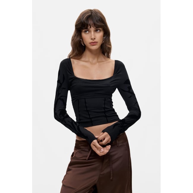 T-shirt à col drapé noir <span itemprop=