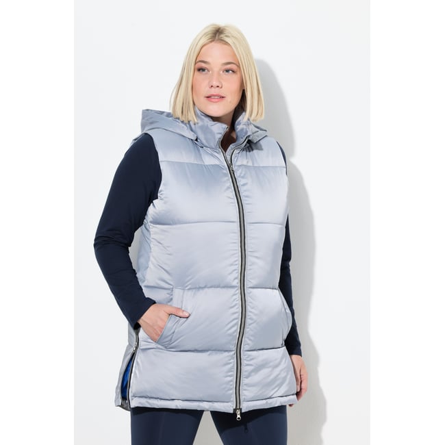Gilet matelassé long à capuche amovible gris argent <span itemprop=