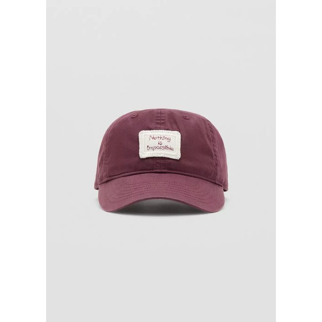 Casquette détail brodé grenat <span itemprop=