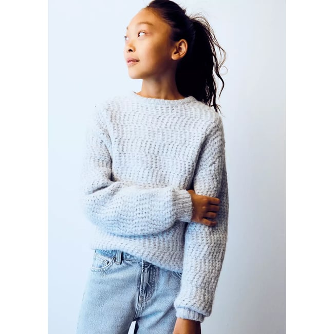 Pull-over maille tressée bleu ciel <span itemprop=
