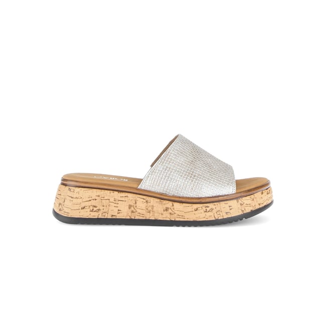 Mules en cuir à talon compensé beige <span itemprop=