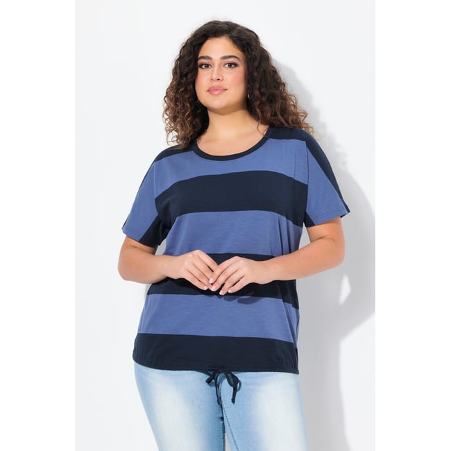 T-shirt à rayures. Encolure ronde marine <span itemprop=