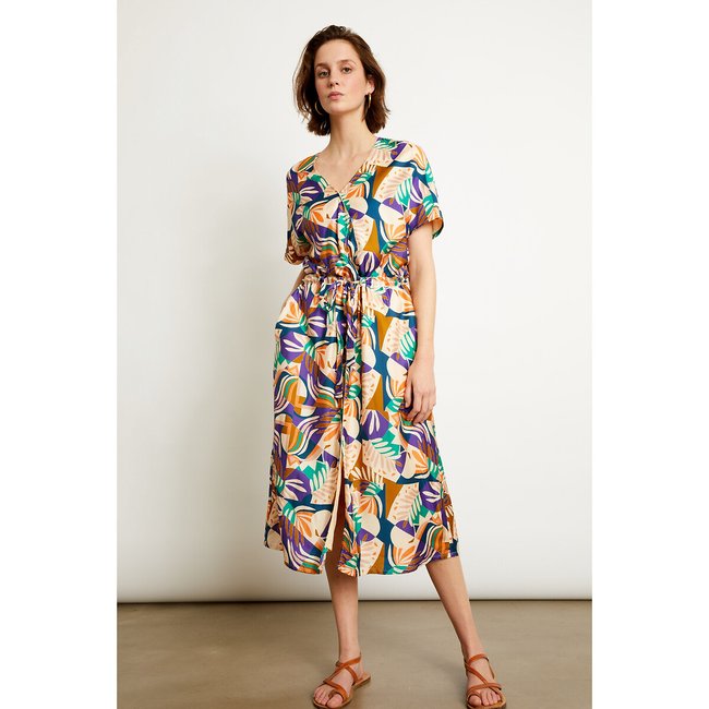 Robe cop.copine de la taille 36, de couleur bleu marine