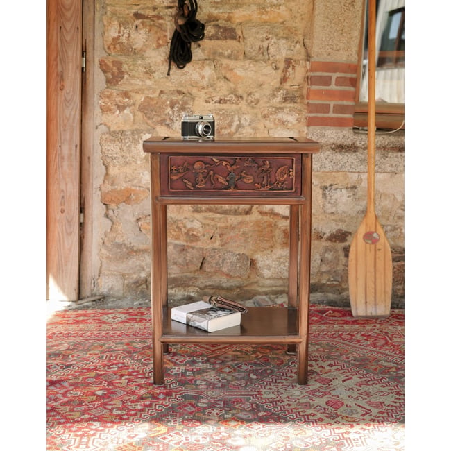 Table d'appoint au tiroir sculpté Francine N°1584 - Bon état Couleur bois foncé <span itemprop=